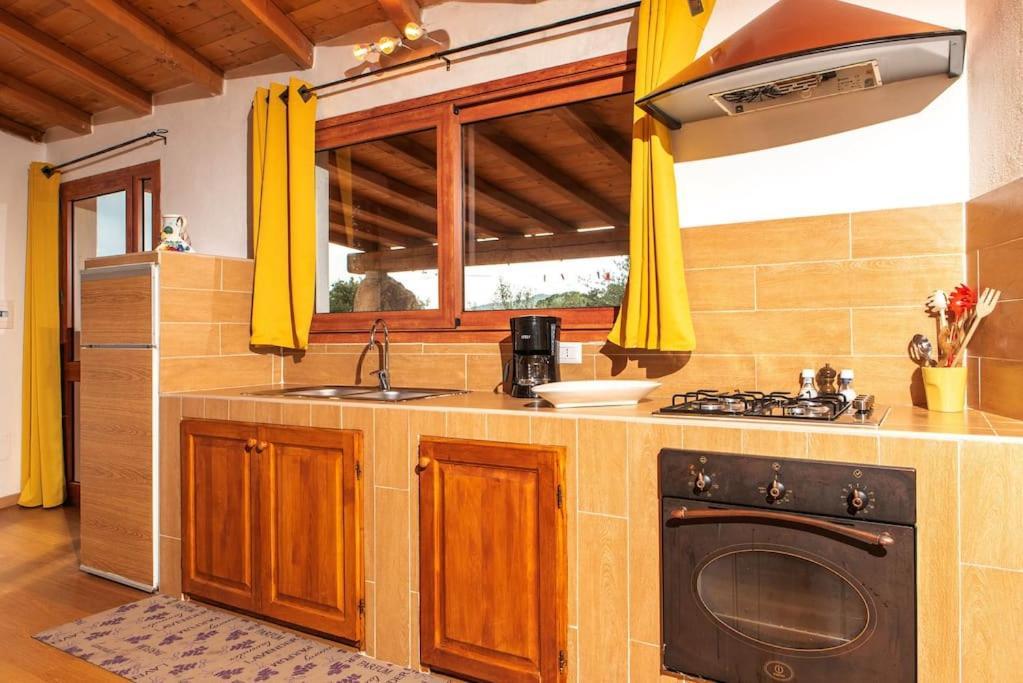 Résidence Villa Smeralda Telti Extérieur photo