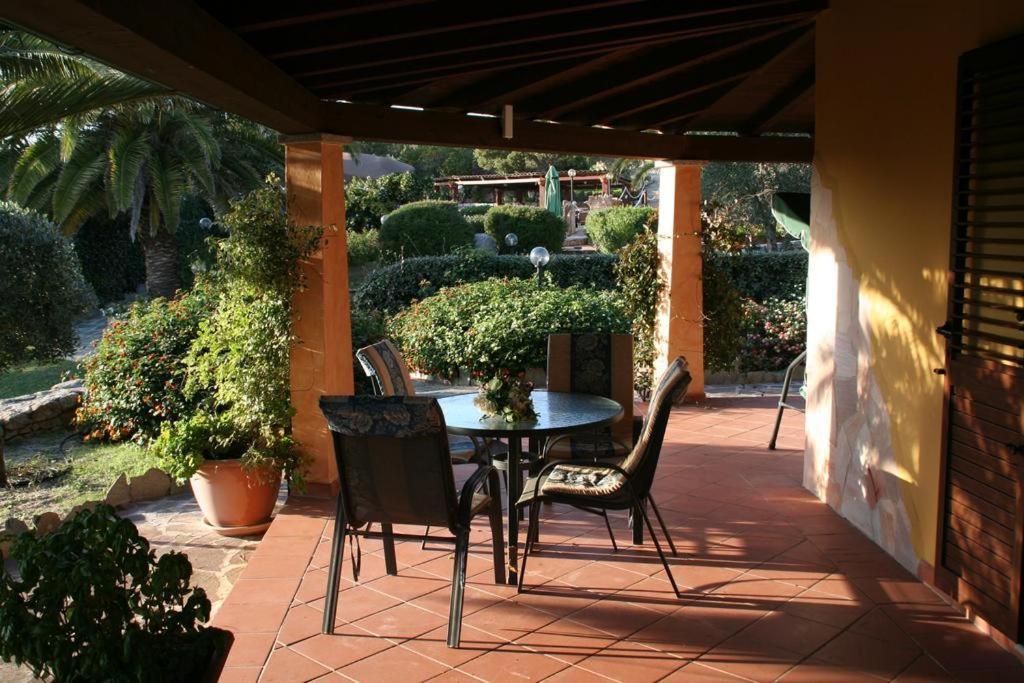 Résidence Villa Smeralda Telti Extérieur photo
