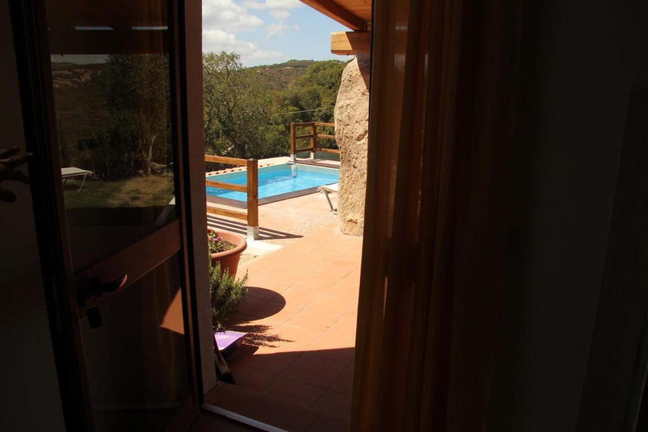 Résidence Villa Smeralda Telti Extérieur photo