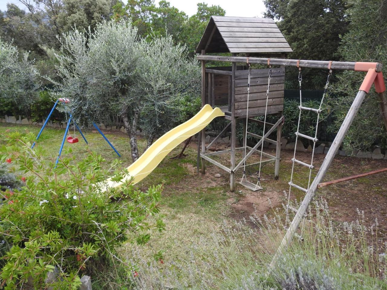 Résidence Villa Smeralda Telti Extérieur photo
