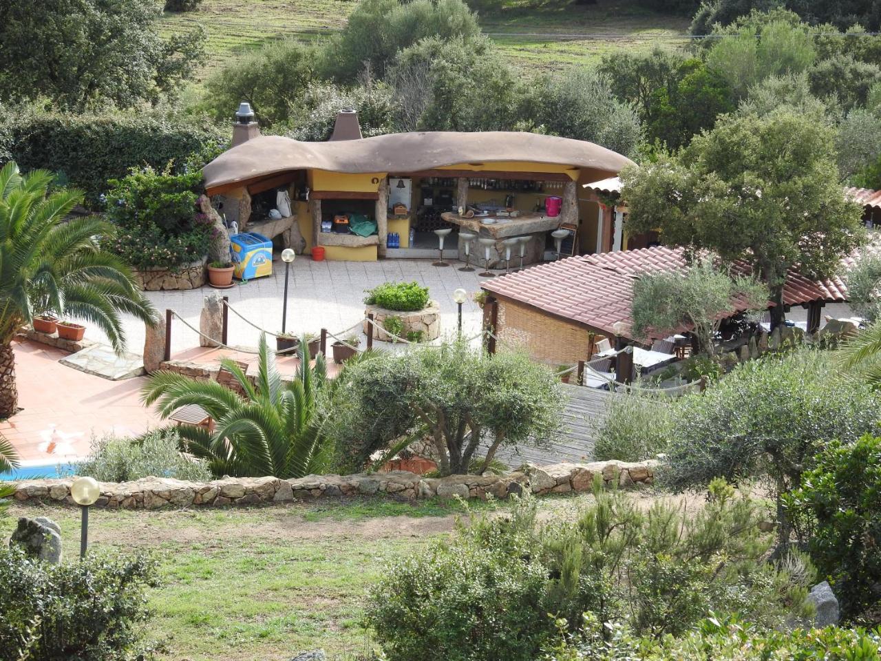 Résidence Villa Smeralda Telti Extérieur photo