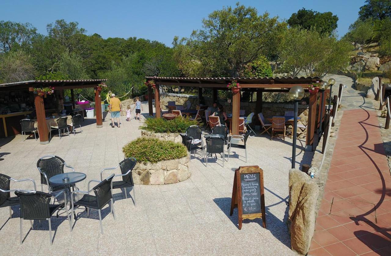 Résidence Villa Smeralda Telti Extérieur photo
